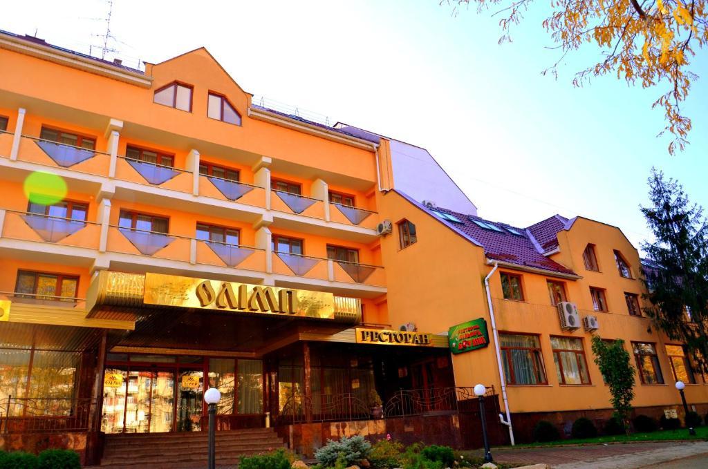 Olymp Hotel Ungvár Kültér fotó