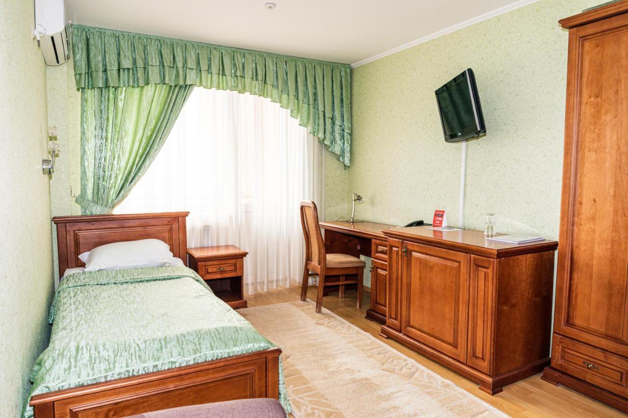 Olymp Hotel Ungvár Kültér fotó